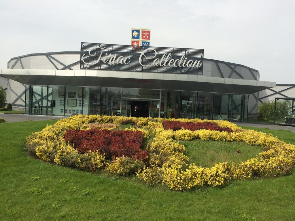 Bucharest Airport Suites & Villas Otopeni Exteriör bild
