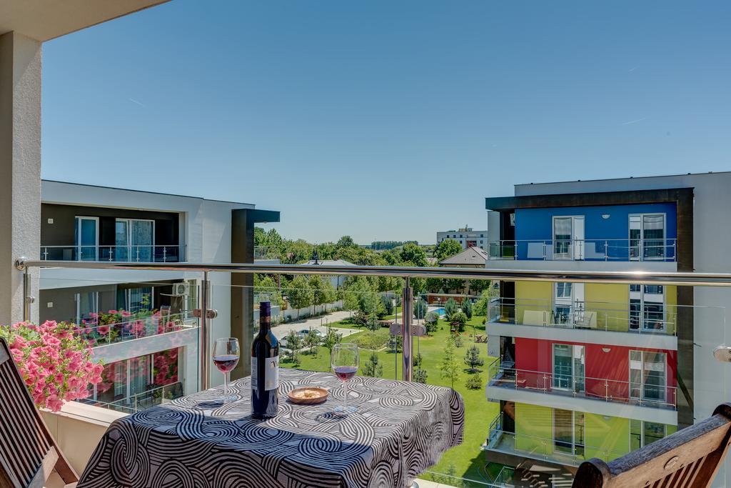 Bucharest Airport Suites & Villas Otopeni Exteriör bild