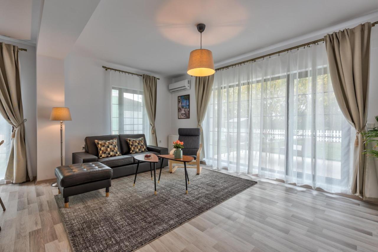 Bucharest Airport Suites & Villas Otopeni Exteriör bild